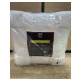 8-Pack of White Bath Towels