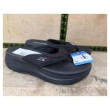Women's Black Flip-Flop Sandals, Size 9