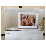Digital Photo Frame with Wi-Fi Capability