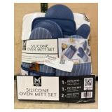 Silicone Oven Mitt and Pot Holder Set