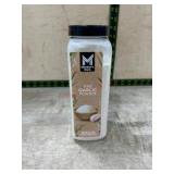 Plastic Container of Fine Garlic Powder