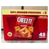 45 Cheez-It Baked Snack Crackers Pouches