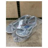 Gray Ladies' Swift Fit Sandals, Size 7