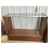4ft x 3.2 ft display case