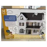 New 47 piece classics dollhouse mansion
