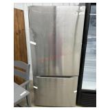Scratched & dent Vissani 30 in. 18.7 cu. ft.