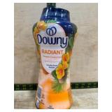 Downy Radiant Laundry Scent Booster