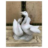 Lladro porcelain swans figurine