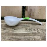 Pocelain ladle