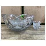 Pressed glass Williamsport pattern punch bowl