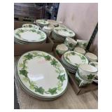 Approx. 55 piece Franciscan Earthenware Ivy