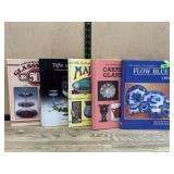 5 Hardback glassware collectors guides