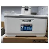 Igloo max cold xl 250 can cooler