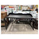 Rolling adjustable height desk