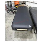 Earthlite massage table