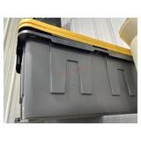 2 black totes