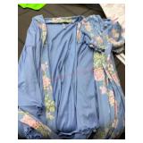 Ladies Small Nightgown and Robe Set