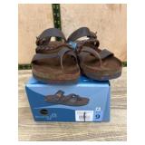 Brown Mountain Sole Sandals, Size 9