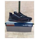 Men's Black Slip-Resistant Work Sneakers