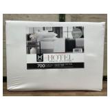 Queen 700-Thread-Count Egyptian Cotton Sheet Set