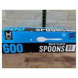 600 White Plastic Spoons