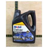 Mobil Delvac 1300 Super 15W-40 Engine Oil