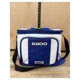 Igloo Soft Cooler With Shoulder Strap