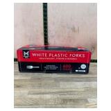 600 White Plastic Forks