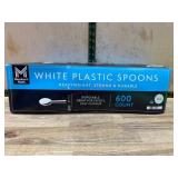 600 White Plastic Spoons
