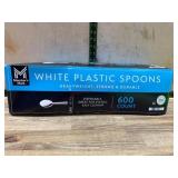 600 White Plastic Spoons