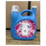 Liquid Fabric Softener With Floral Scent