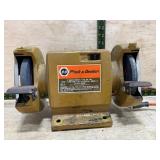 Black & Decker 5" Bench Grinder Cat No 7901