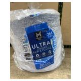 204-Count Ultra Dinner Paper Plates 10-Inch
