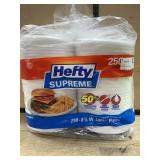 Hefty Supreme 8 7/8 in. Lunch Plates Pack 250