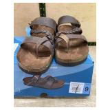 Size 9 Womenï¿½s Leather Sandals Brown