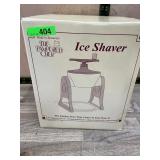 The Pampered Chef Ice Shaver With Two Bowls