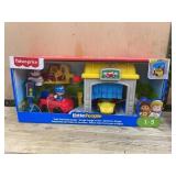 Fisher-Price Little People Road Trip Garage