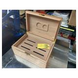 QUALITY IMPORTERS HUMIDOR