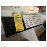 ASSORTED APPLE WIRELESS KEYBOARDS