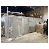 WALK-COOLER / FREEZER WITH INSULATED WALLS