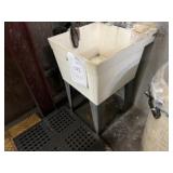 UTILITY SINK
