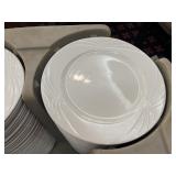 WHITE DINNER PLATES