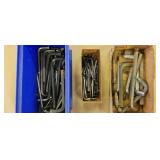 WINE GLASSES (2 ROWS)