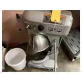 HOBART A-20010 20QT MIXER WITH WHIP (DAMAGE TO CAS