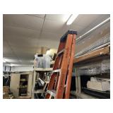 HUSKY ALUMINUM & FIBERGLASS LADDER - 8