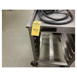 SHORT STAINLESS STEEL BAKERS RACK