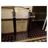 PLEXIGLASS PODIUM