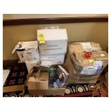 LOT ASSORTED - BAG CLIPS, PLASTIC PIGGY BANKS, MIN