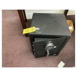 GOLVAL SAFE (DOOR OPEN)