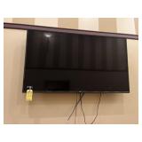 LG FLAT SCREEN TELEVISION - 60